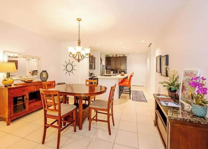 Ground Floor 2Br With Walk-Out Pool Access * Coco